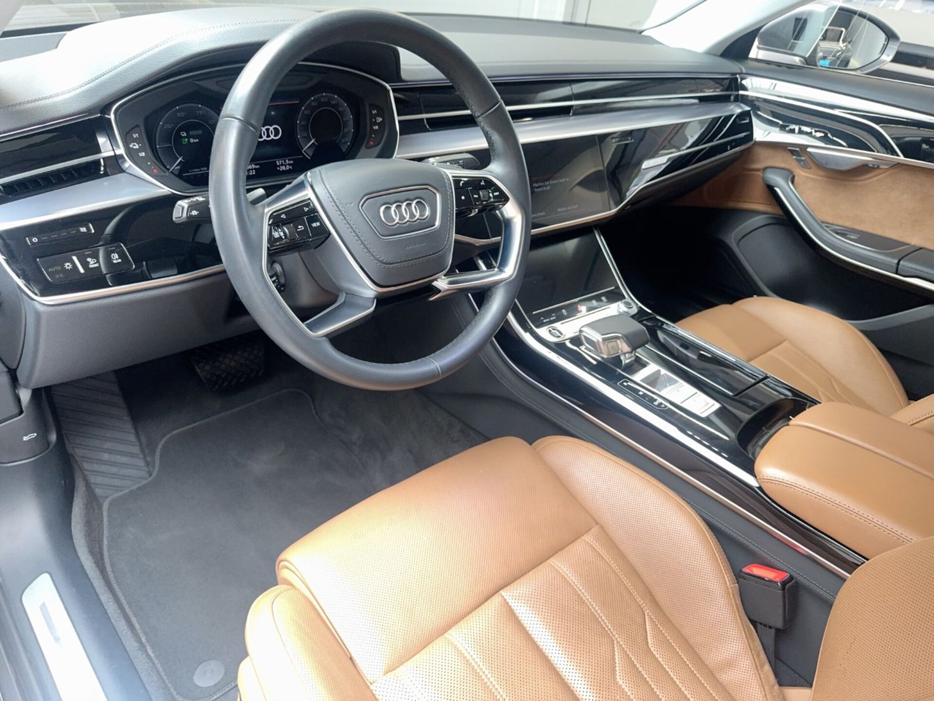 Audi A8 TFSI e