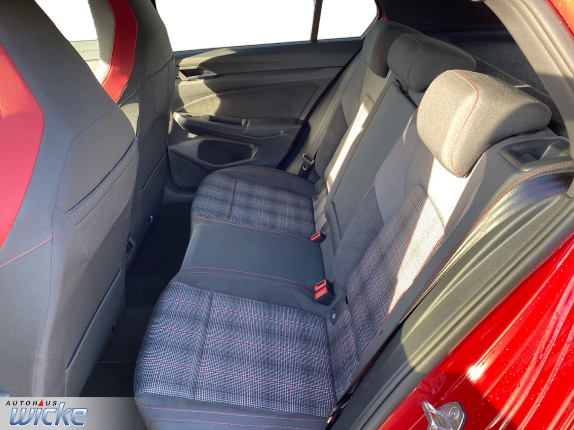 Volkswagen Golf GTI
