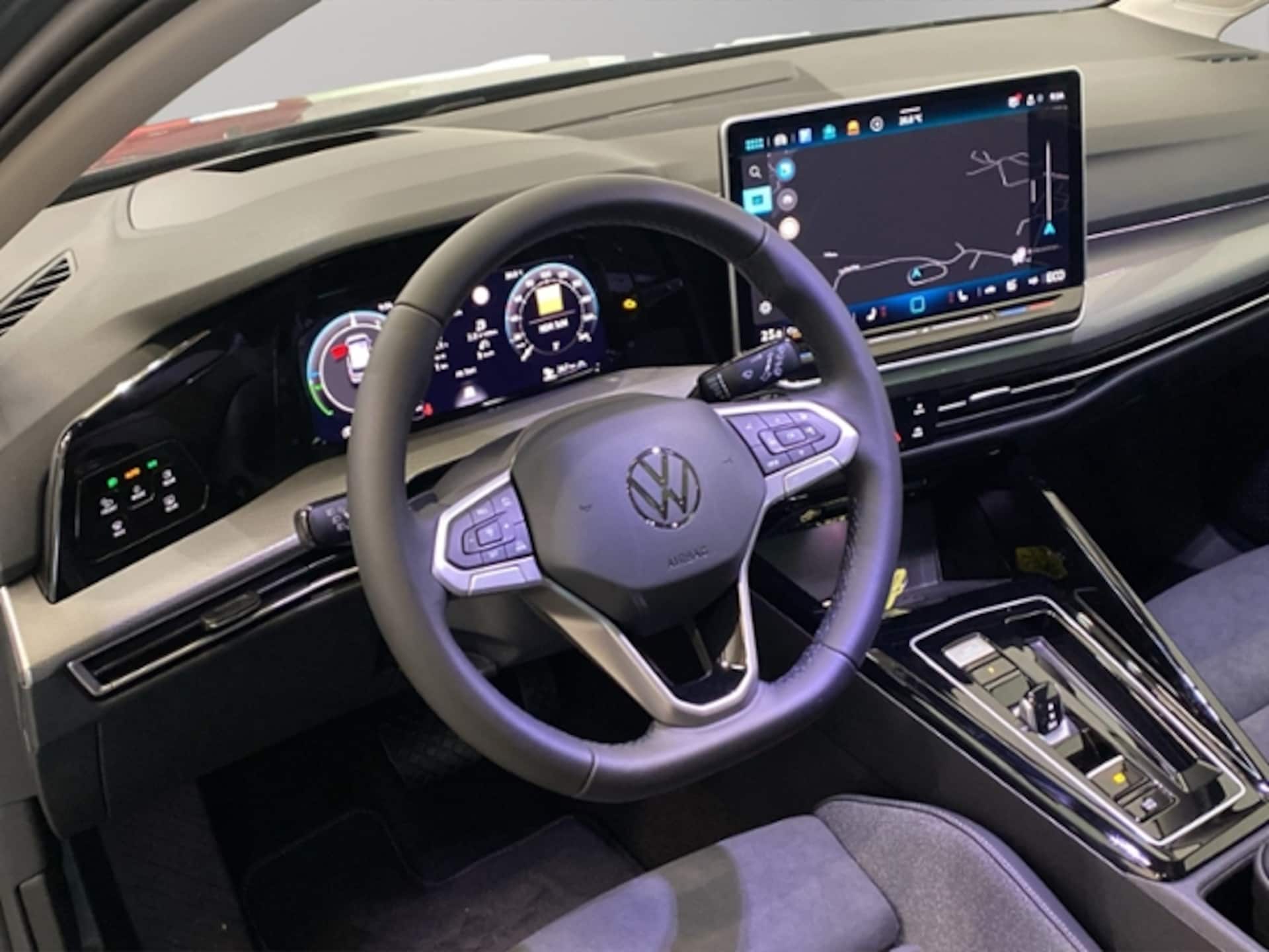 Volkswagen Golf Style