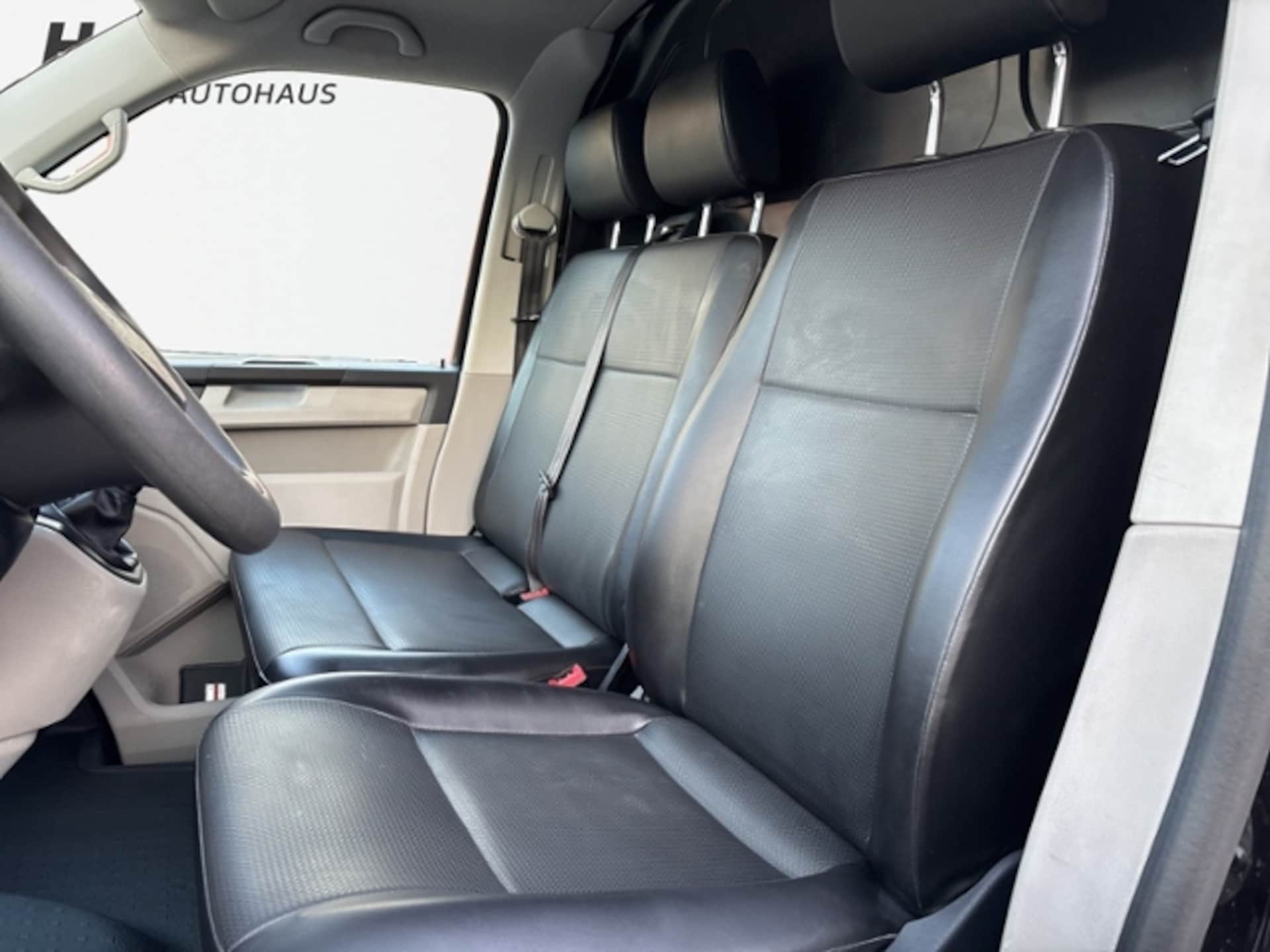 Volkswagen T6 Transporter Kasten langer Radstand
