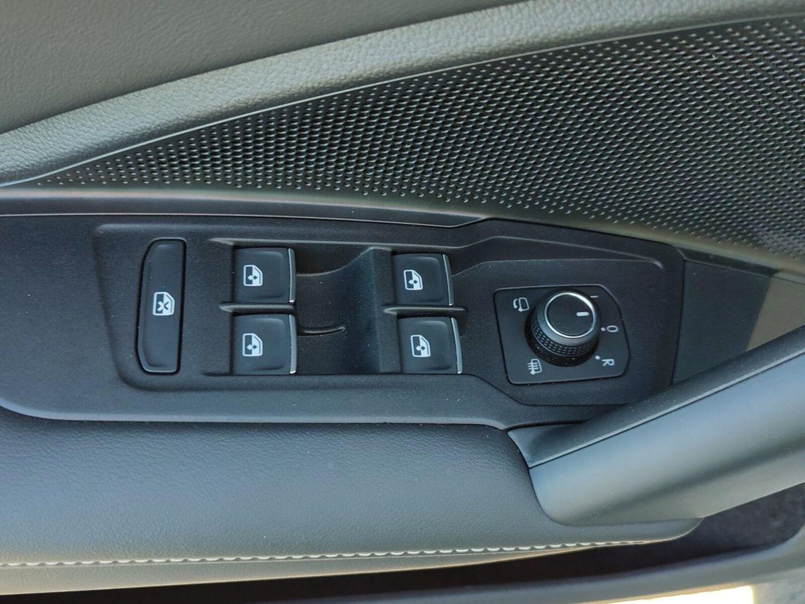 Volkswagen Tiguan – Bild 12