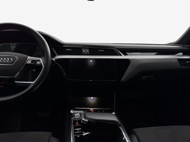 Bild über Audi e-tron Sportback Attraction S line 50 quattro 230,00 kW - for more details contact your dealer