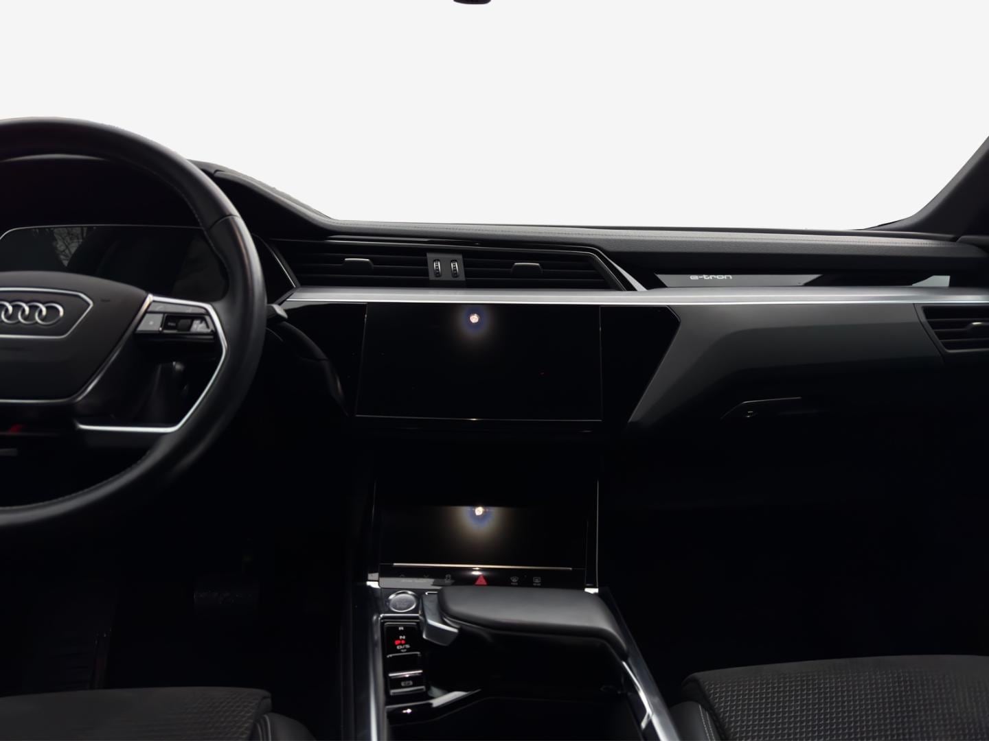 Bild über Audi e-tron Sportback Attraction S line 50 quattro 230,00 kW - for more details contact your dealer