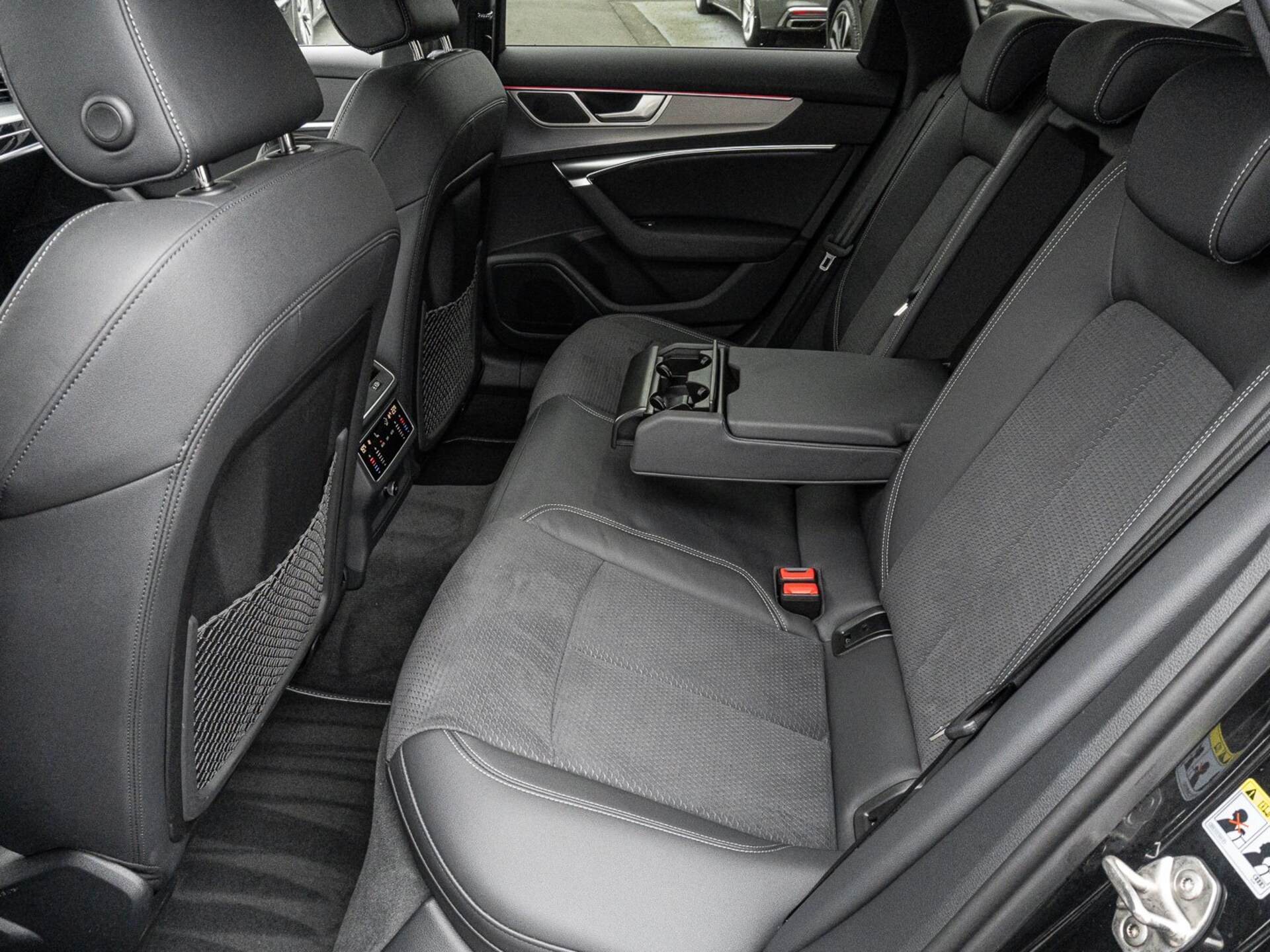 Audi S6 Avant
