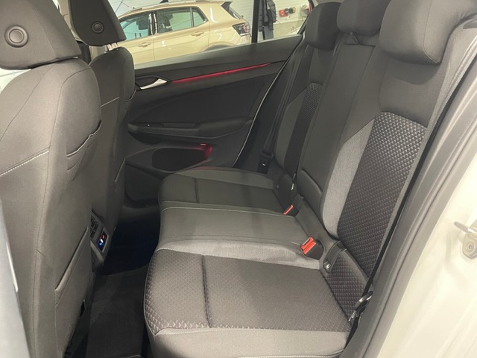 Volkswagen Golf Active
