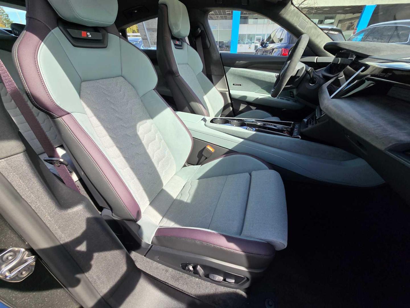 2025 Audi S e-tron GT Prestige - Photo 12