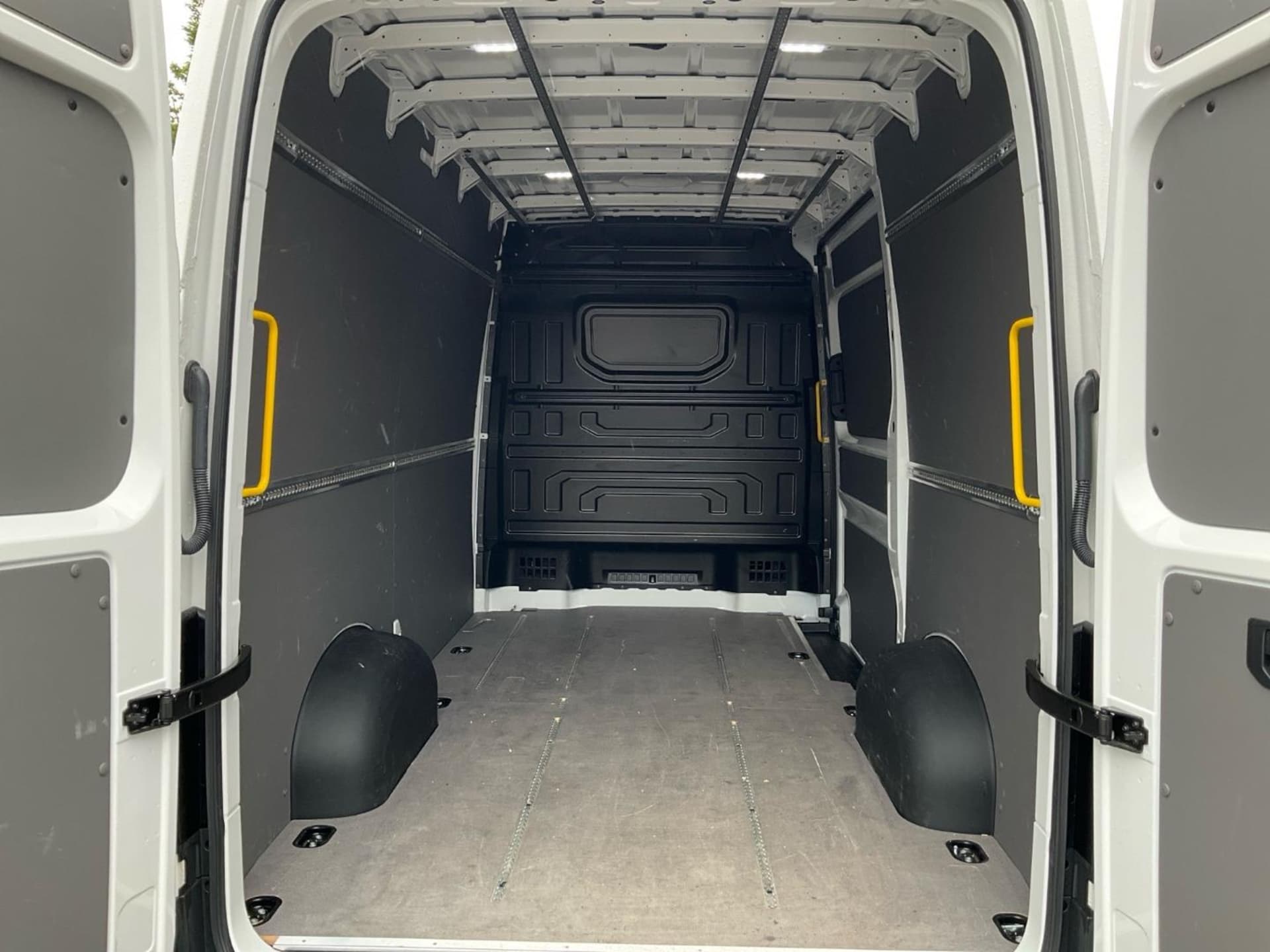Volkswagen Crafter Kasten mittlerer Radstand