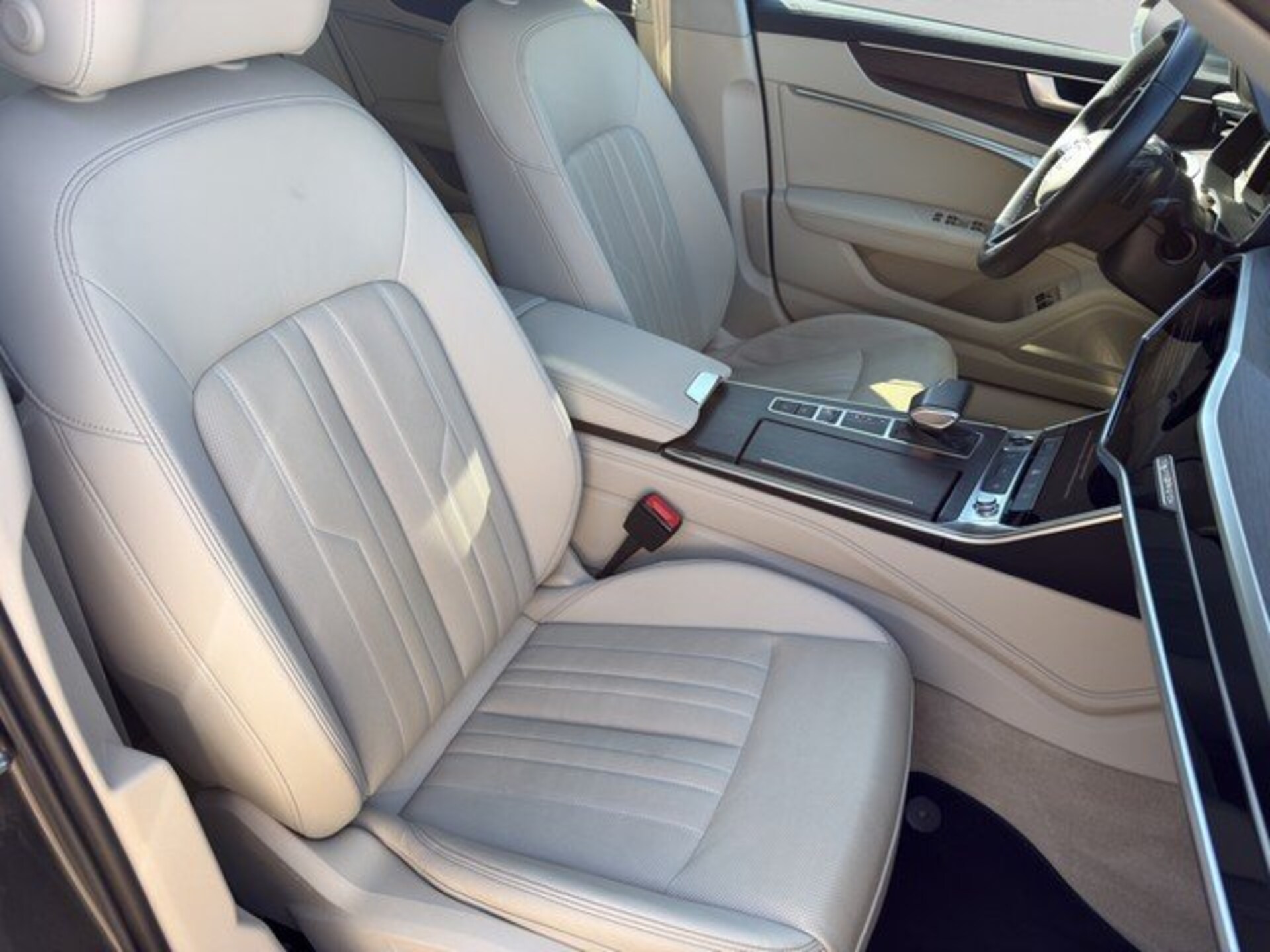 Audi A6 Avant TFSI e Design