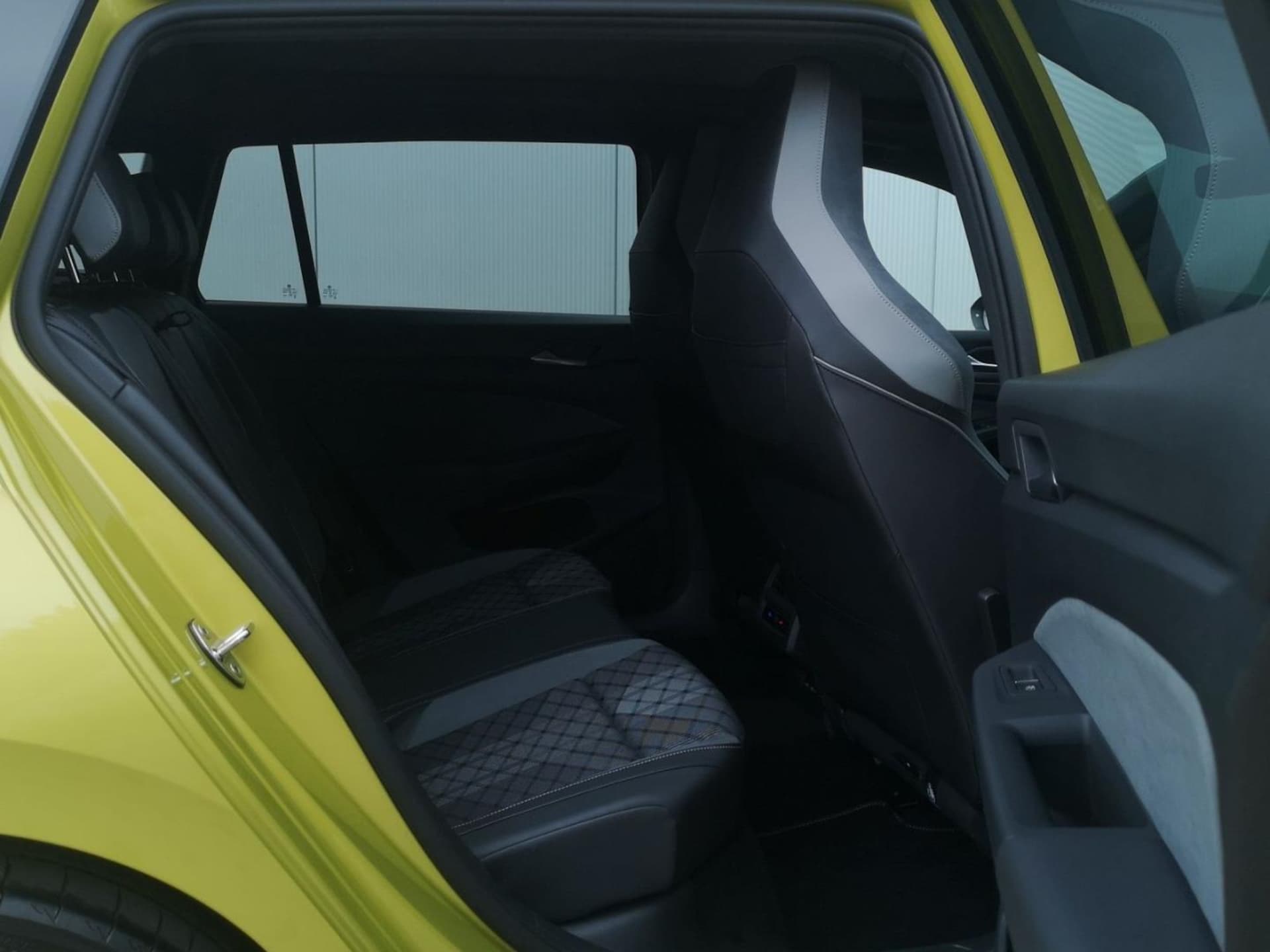 Volkswagen Golf Variant R-Line