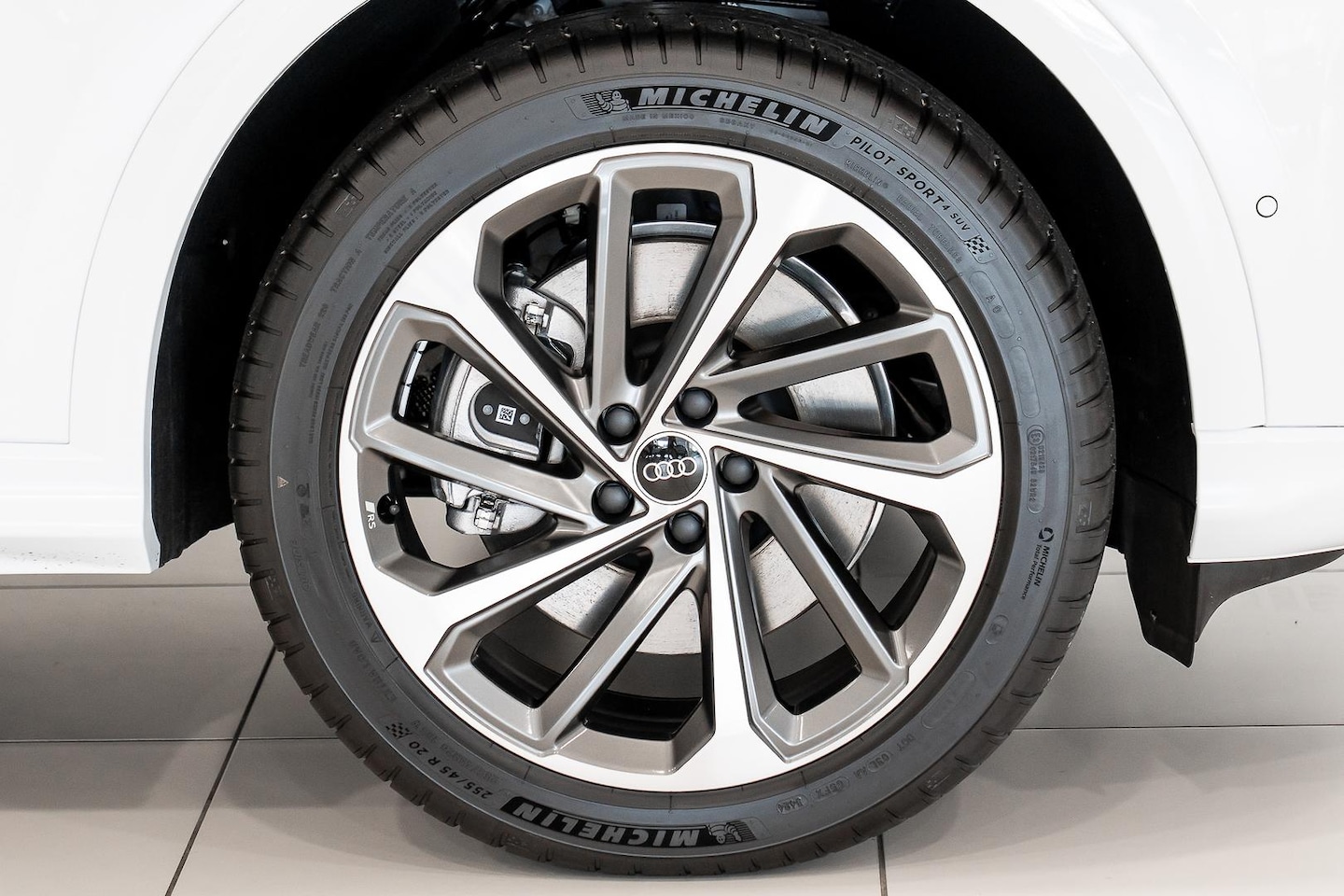 Image about Audi Q5 SUV TDI quattro 150 kW sport
