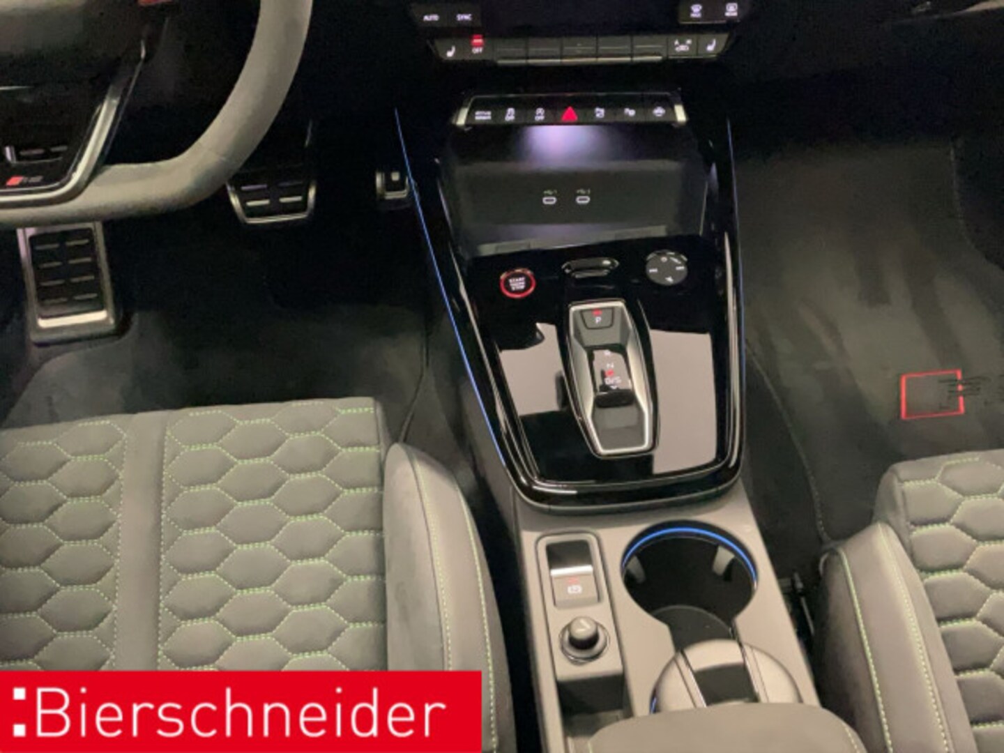 Bild über Audi RS 3 Sportback TFSI quattro 294 kW S tronic - für weitere Informationen kontaktieren Sie den Audi Partner