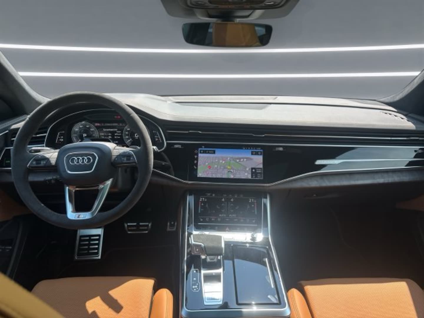 Bild über Audi Q8 SUV e-hybrid S line business e-hybrid quattro 360 kW tiptronic - für weitere Informationen kontaktieren Sie den Audi Partner