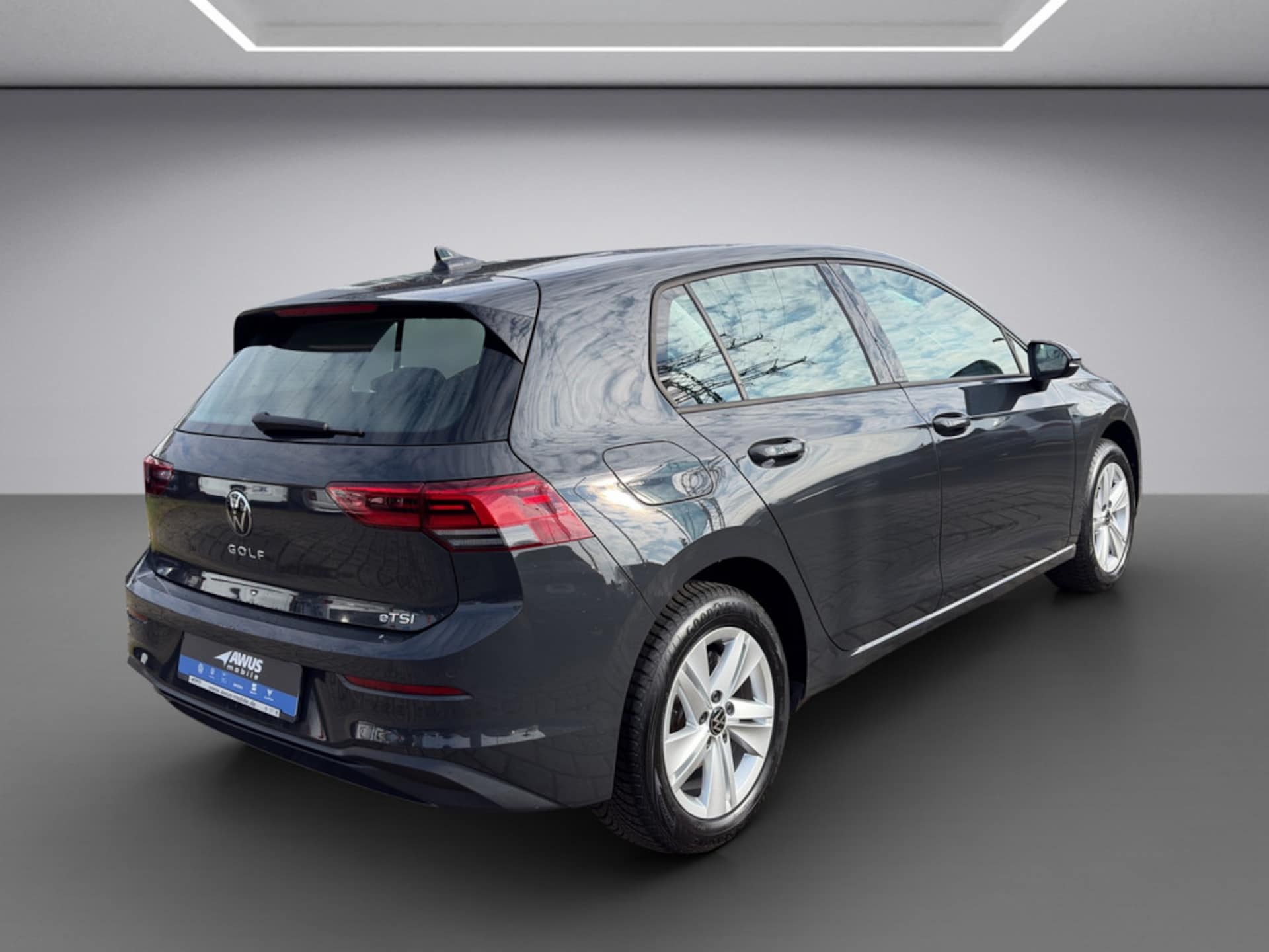 Volkswagen Golf Life