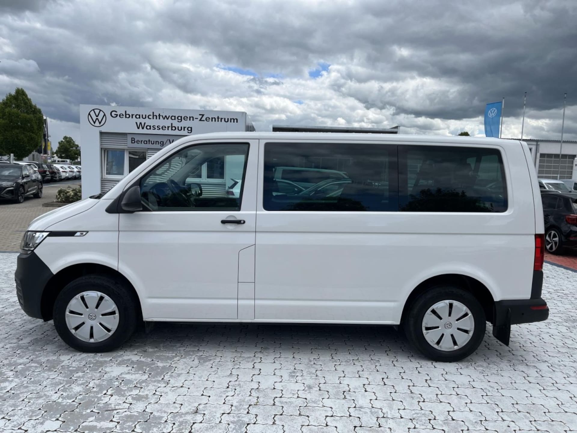 Volkswagen T6.1 Transporter Kombi kurzer Radstand