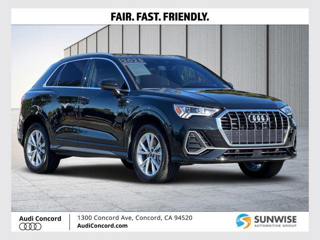 2025 Audi Q3 45 TFSI S Line Premium quattro's photo