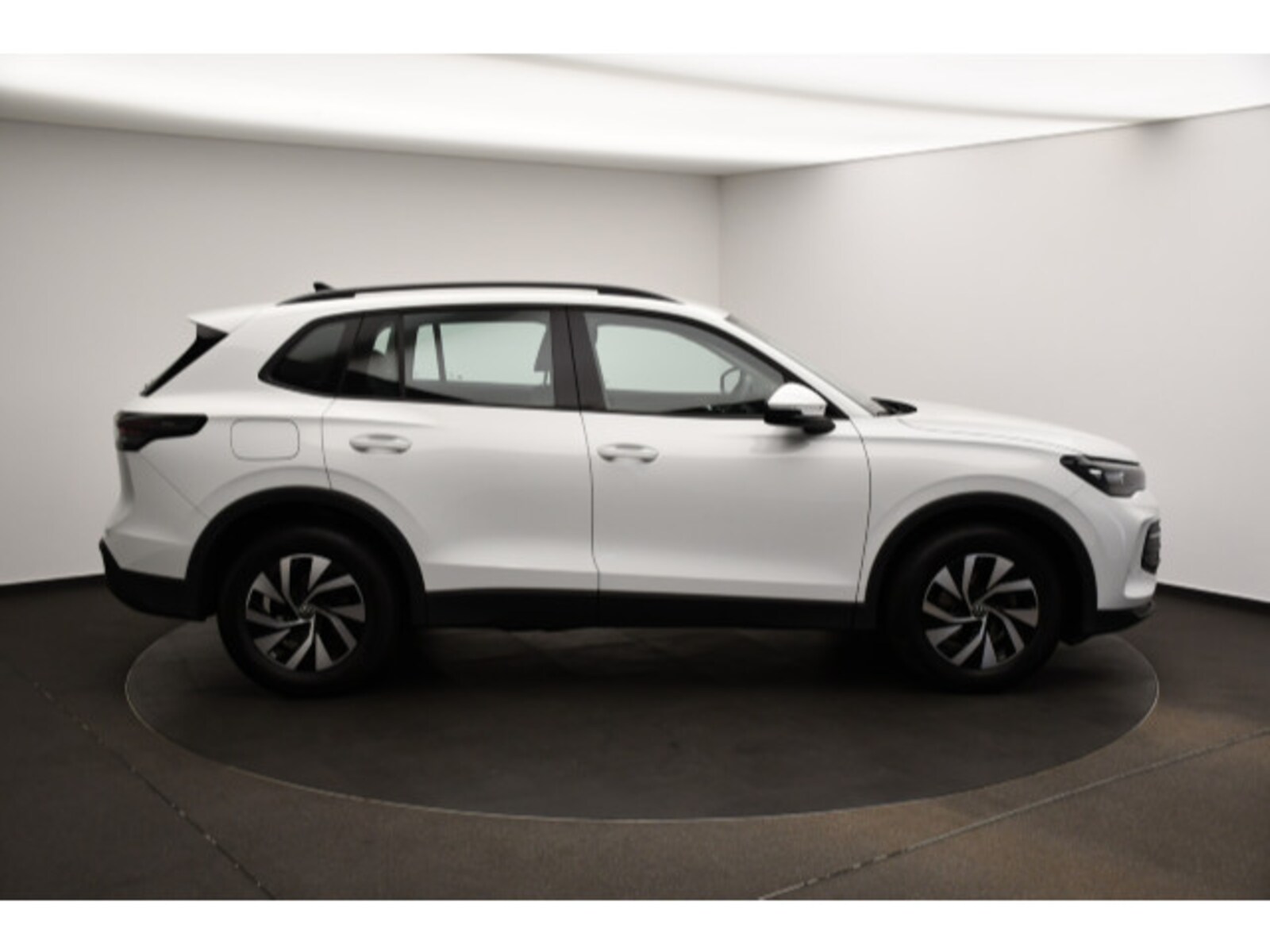 Volkswagen Tiguan – Bild 17
