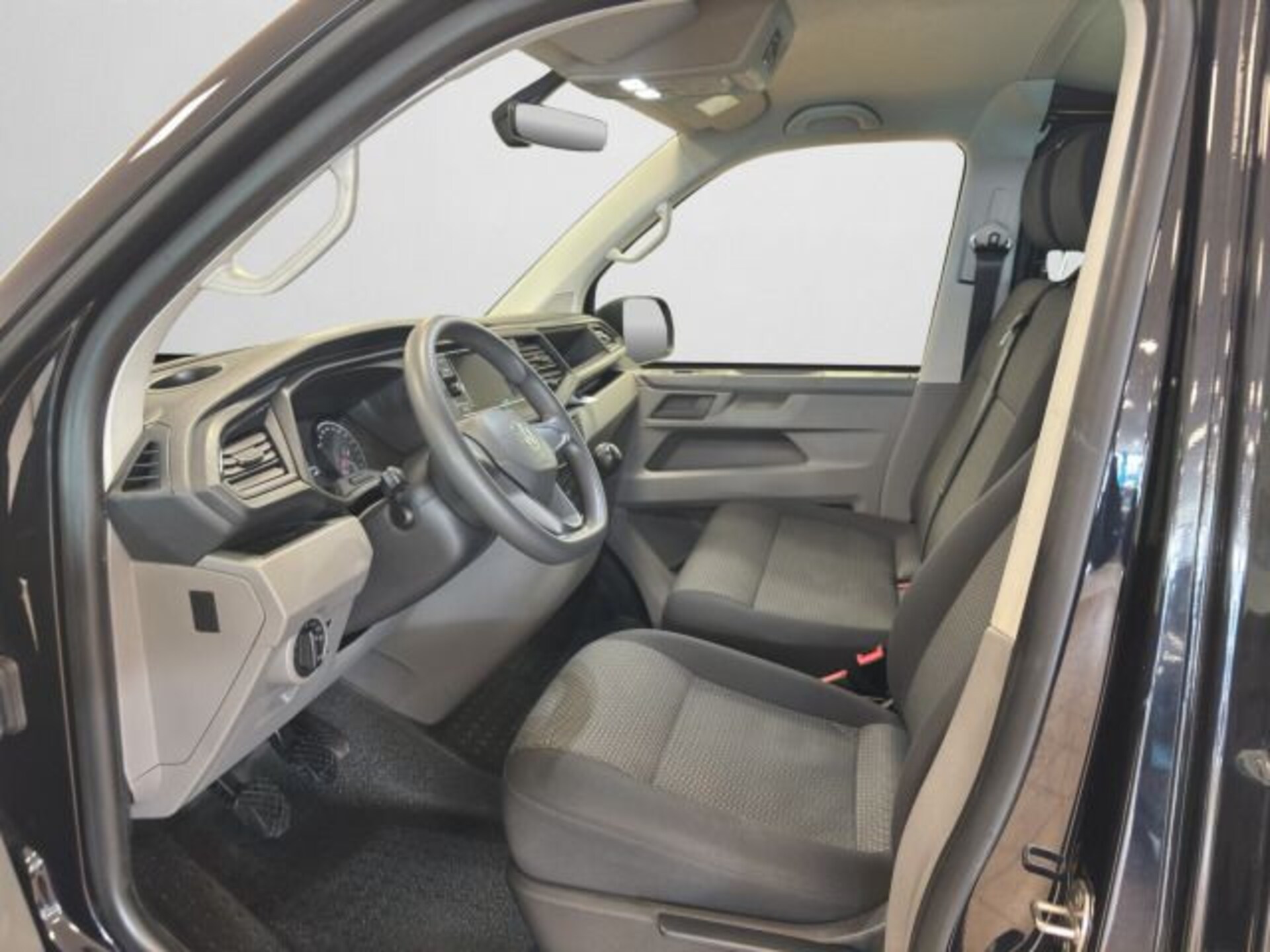 Volkswagen T6.1 Transporter Kombi kurzer Radstand