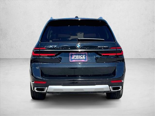 2023 BMW X7