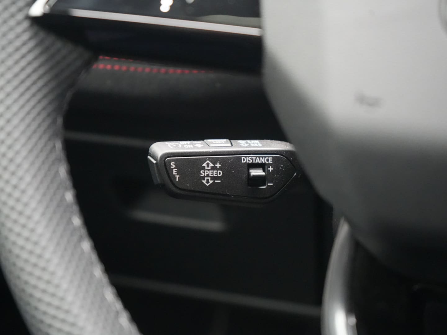 Bild über Audi A6 Avant e-tron e-tron performance - für weitere Informationen kontaktieren Sie den Audi Partner