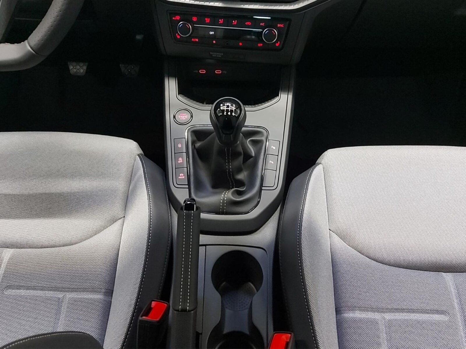 SEAT Arona – Bild 11