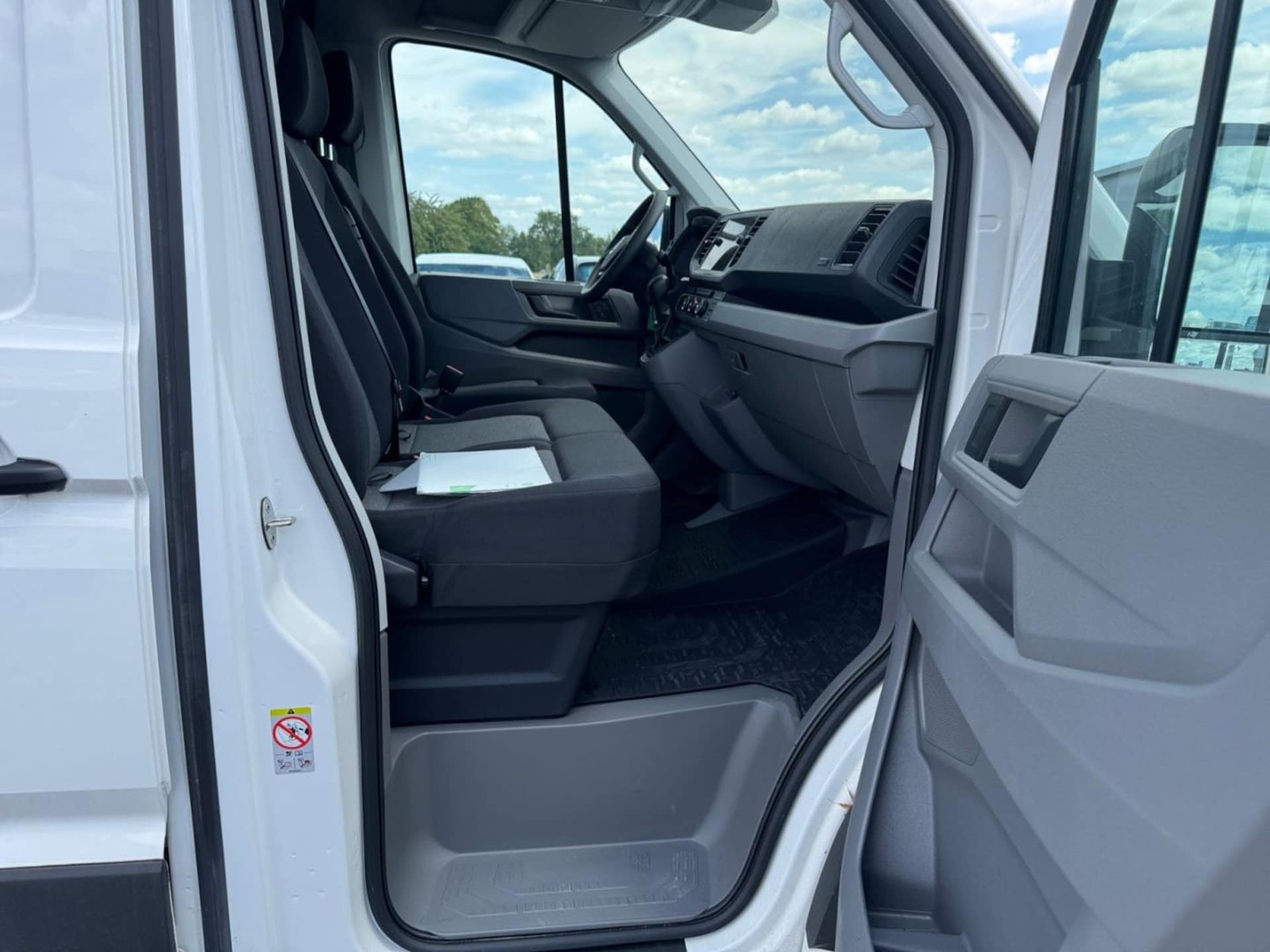 Volkswagen Crafter Kasten langer Radstand