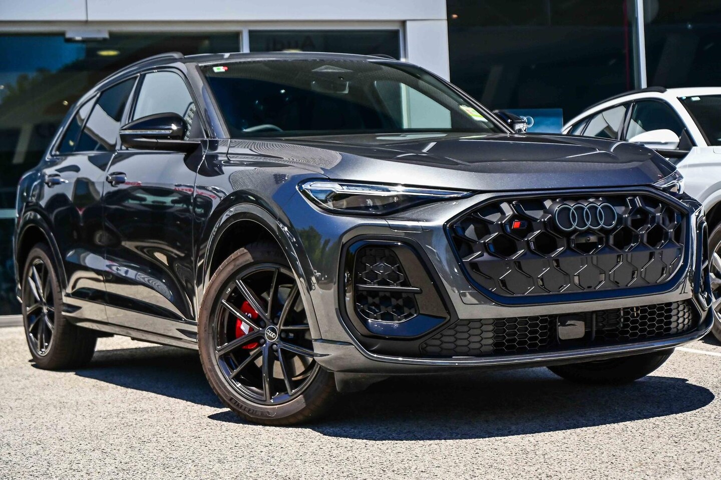 Image about Audi SQ5 SUV TFSI 270 kW edition one