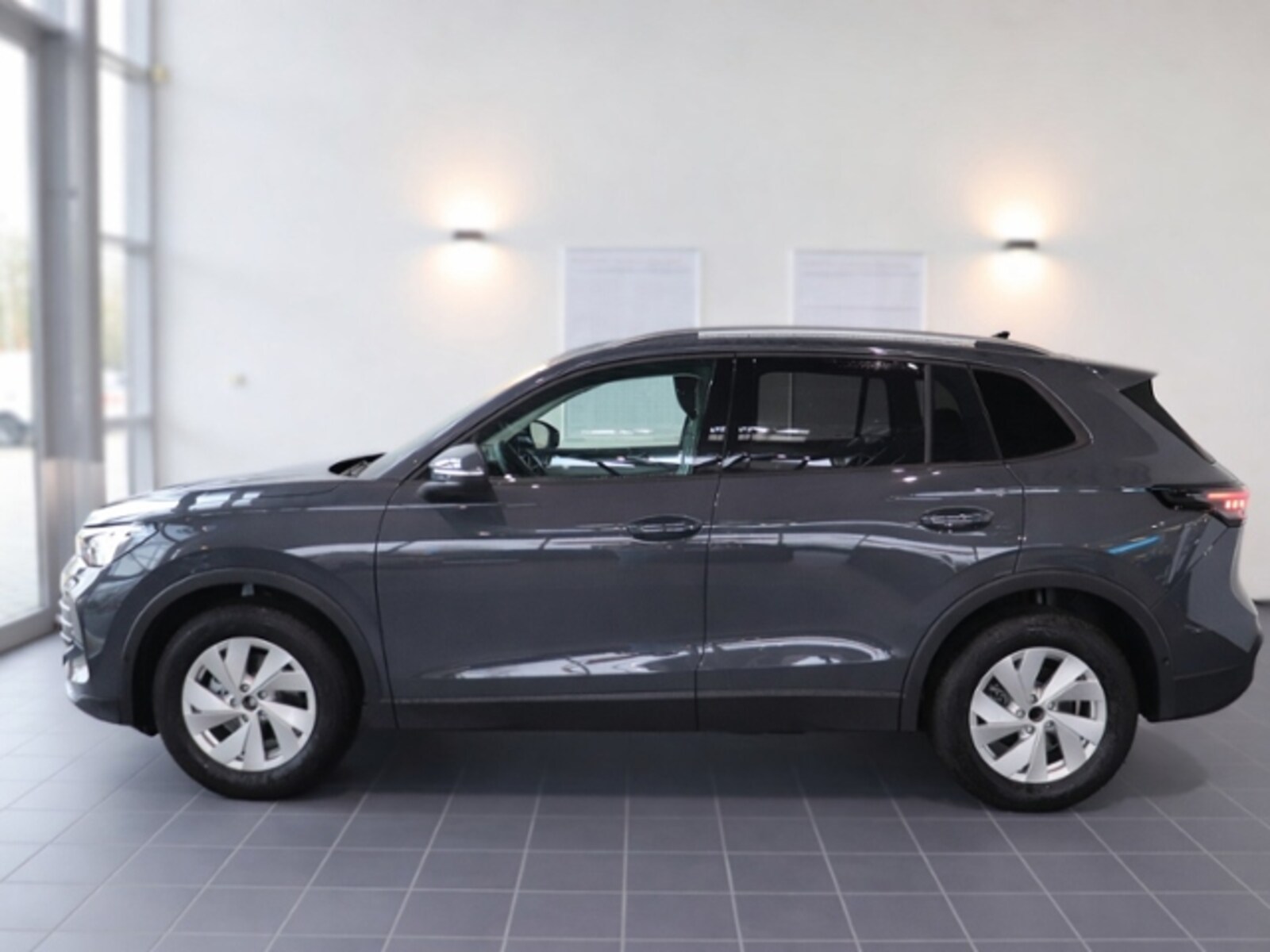 Volkswagen Tiguan – Bild 9