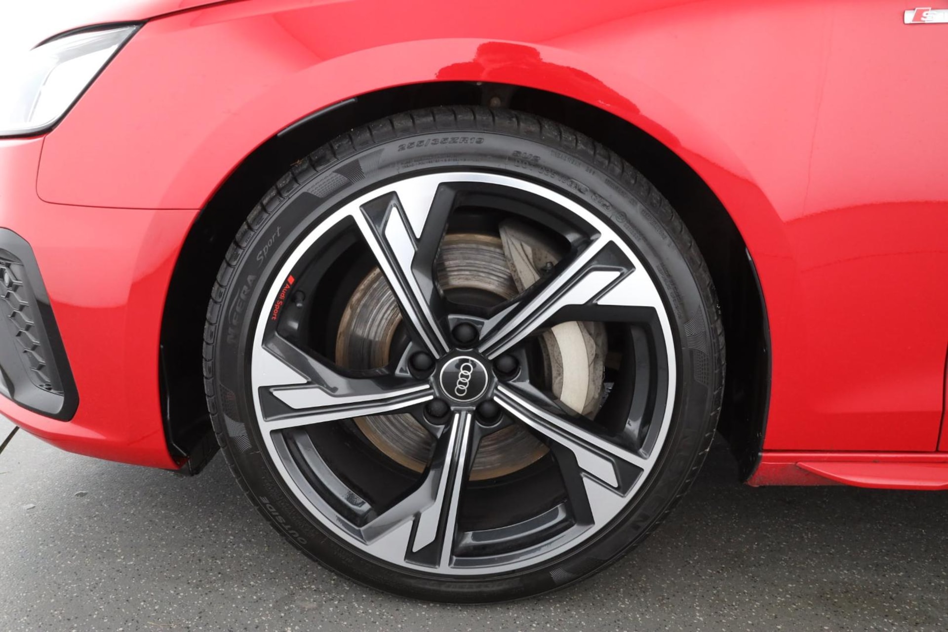 Audi A4 Avant S line