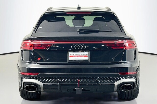 2026 Audi RS Q8 SUV performance