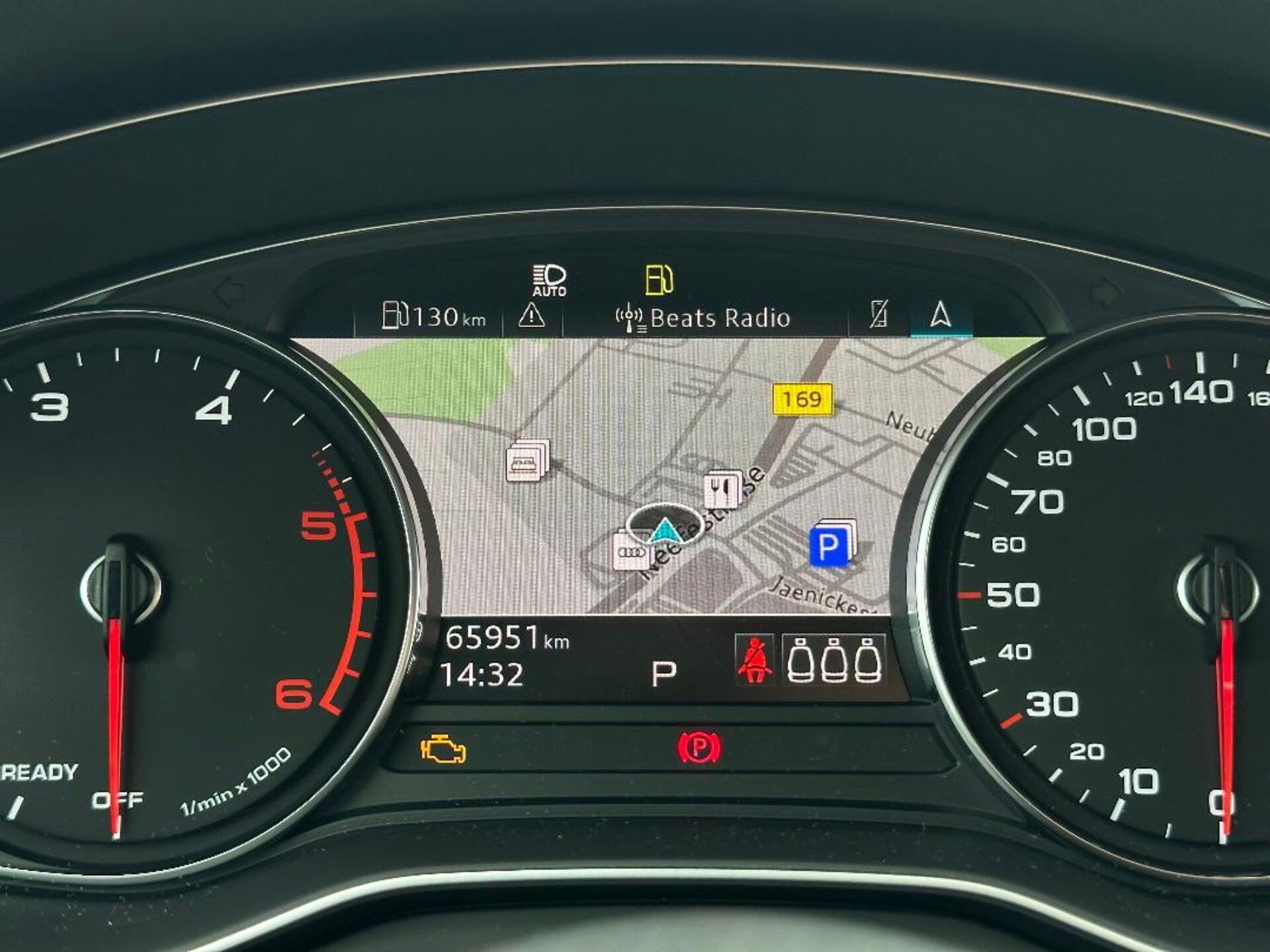 Audi A4 Avant S line