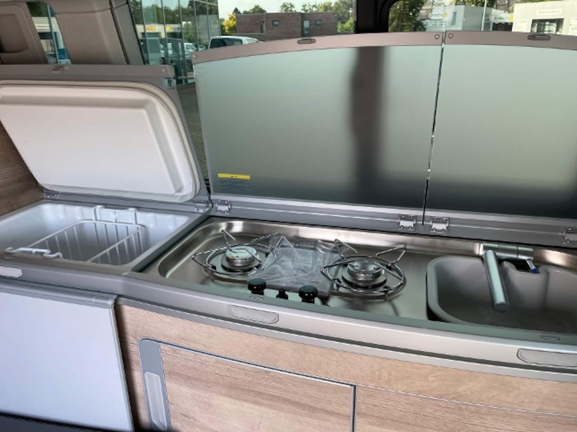 Volkswagen T6.1 California Ocean