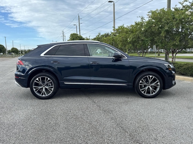 2025 Audi Q8