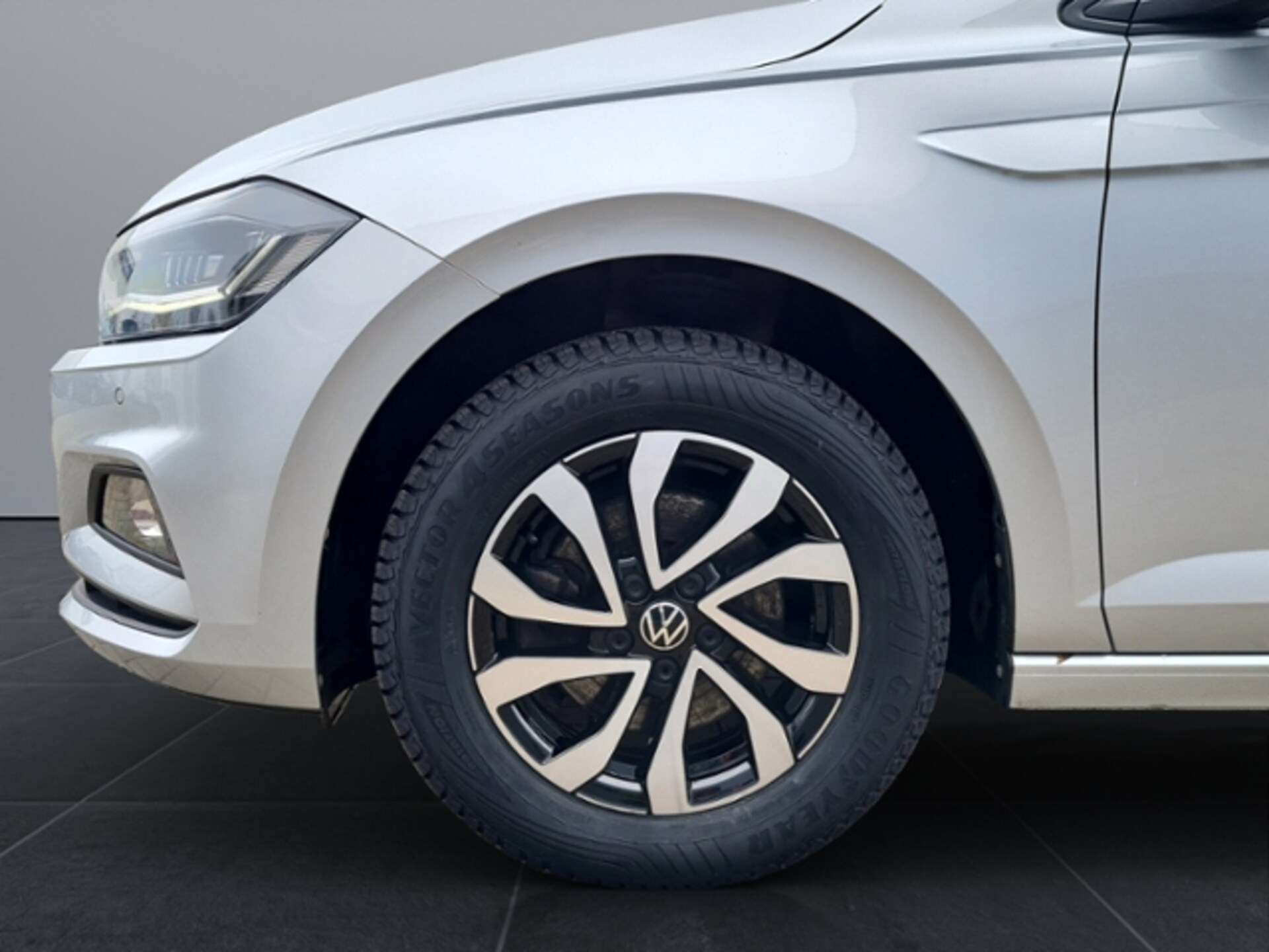 Volkswagen Polo Active