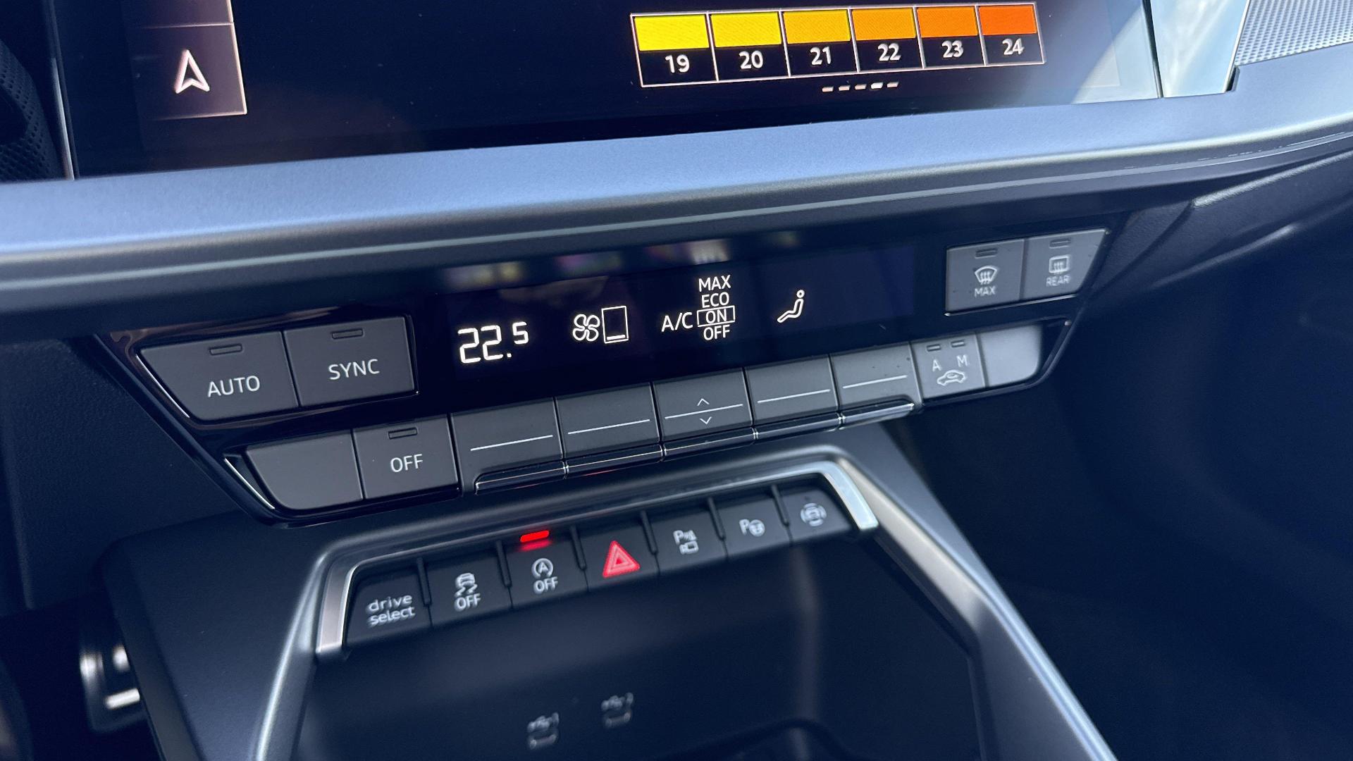 Image about Audi A3 Sportback S line 35 TDI 110 kW (150 ch) S tronic