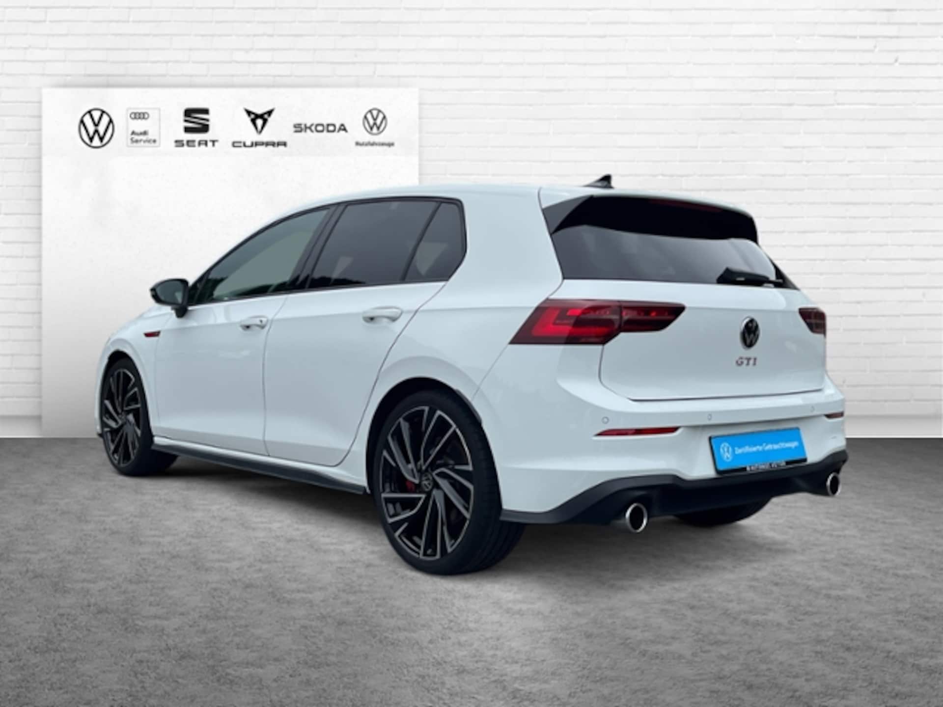 Volkswagen Golf GTI