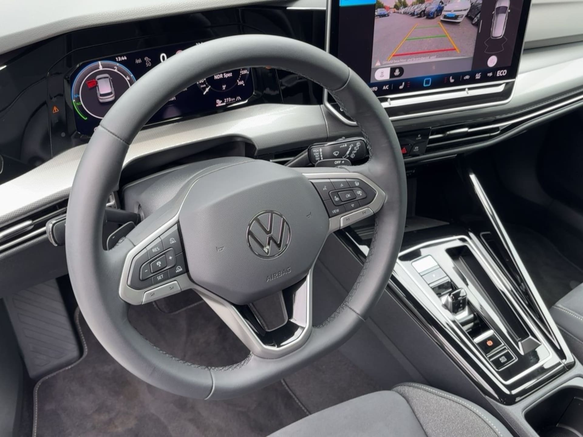 Volkswagen Golf Style