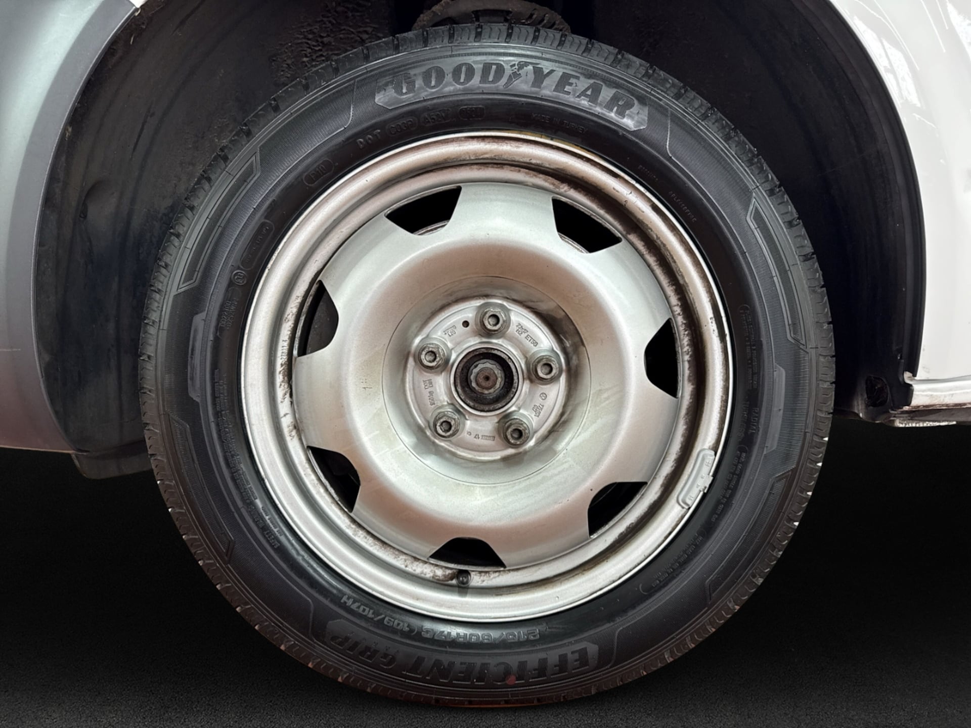 Volkswagen T6.1 Transporter Kasten kurzer Radstand