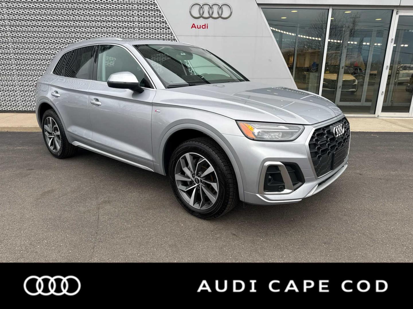 2023 Audi Q5 45 Premium Plus's photo