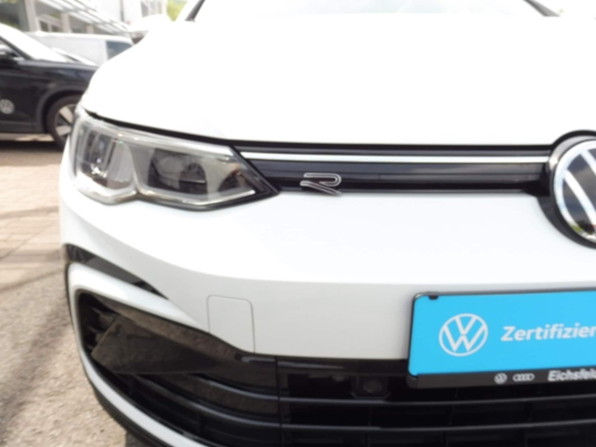 Volkswagen Golf R-Line