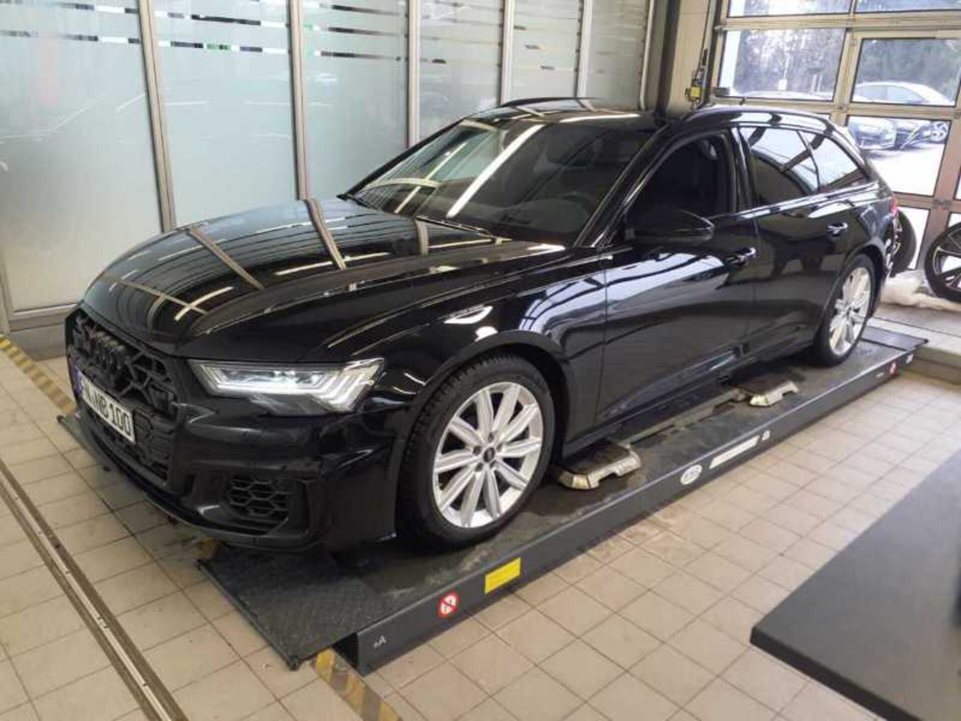 Audi S6 Avant