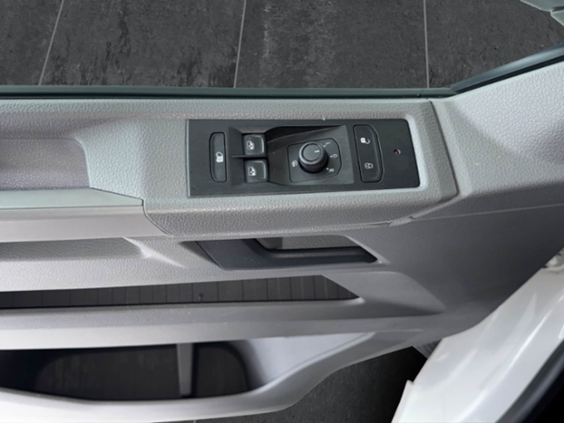 Volkswagen T6.1 Transporter Kasten kurzer Radstand