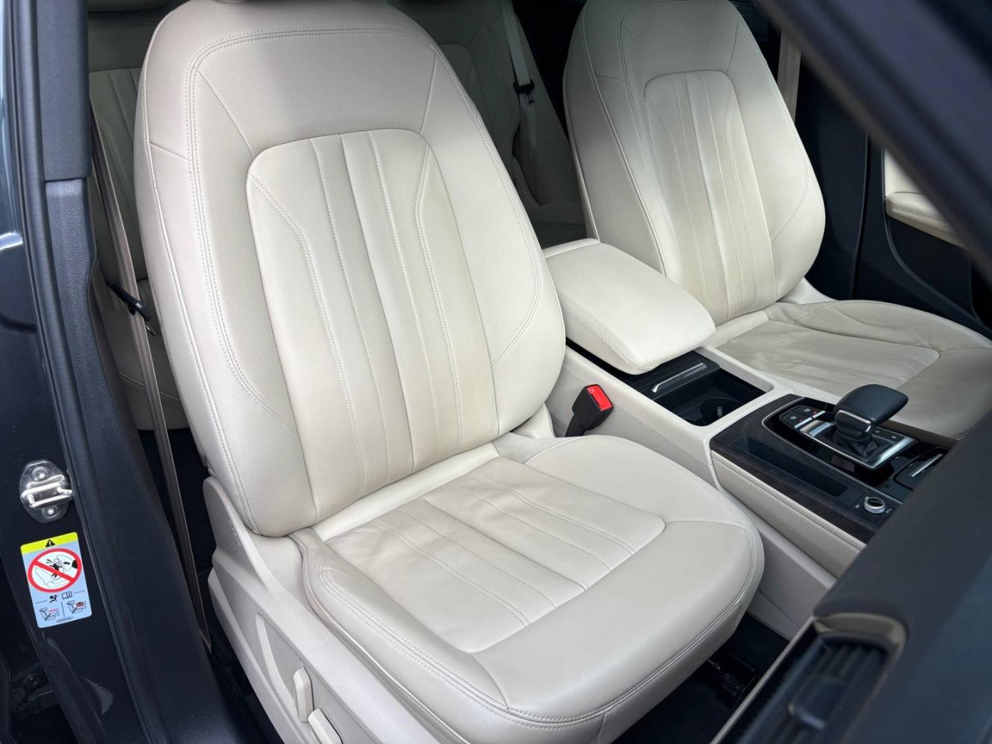 Image about Audi Q5 TFSI e Design 50 TFSI e quattro 220 kW (299 ch) S tronic
