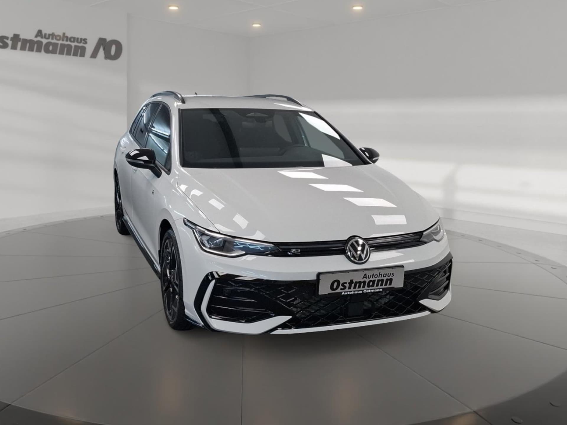 Volkswagen Golf Variant R-Line