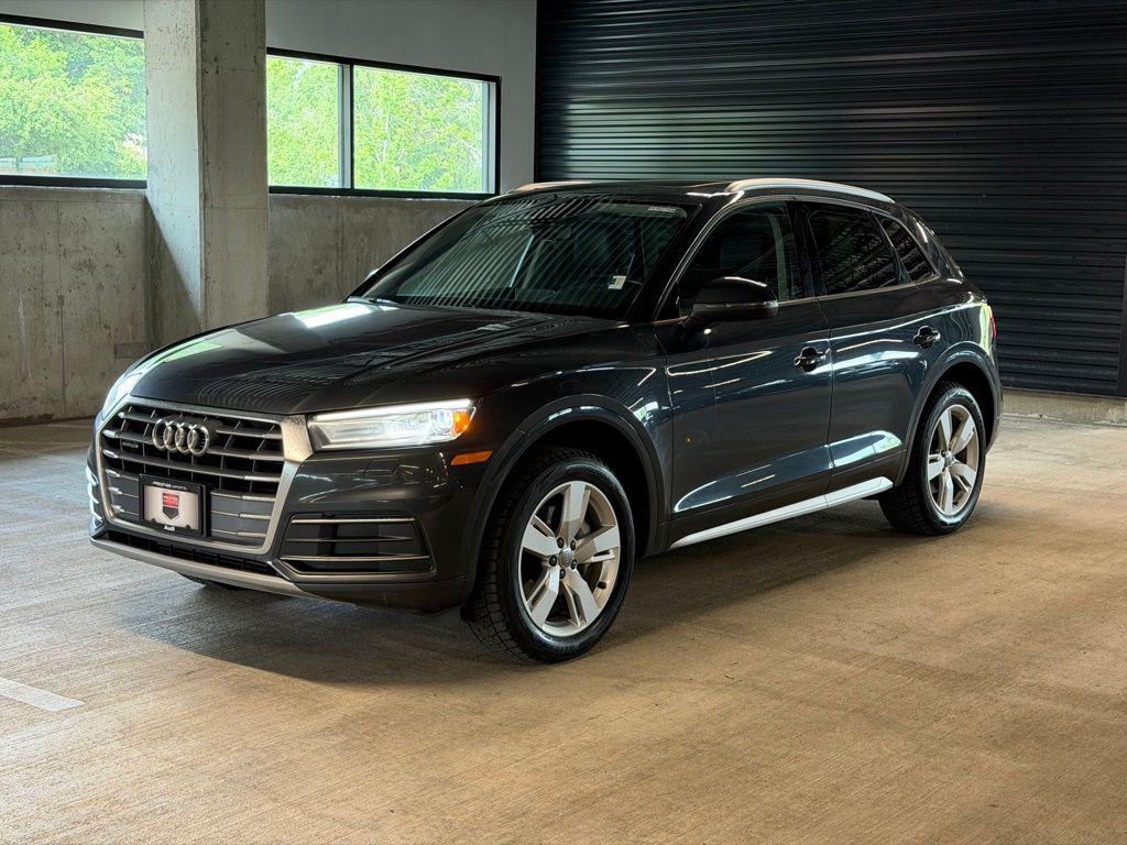 2018 Audi Q5 2.0T quattro S tronic Premium's photo