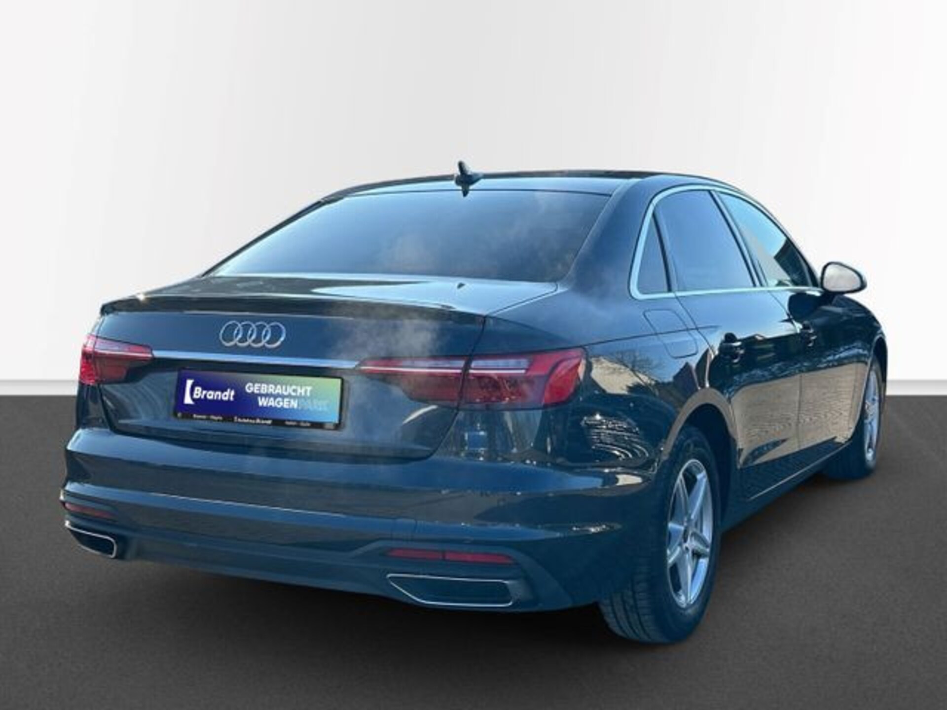 Audi A4 Limousine