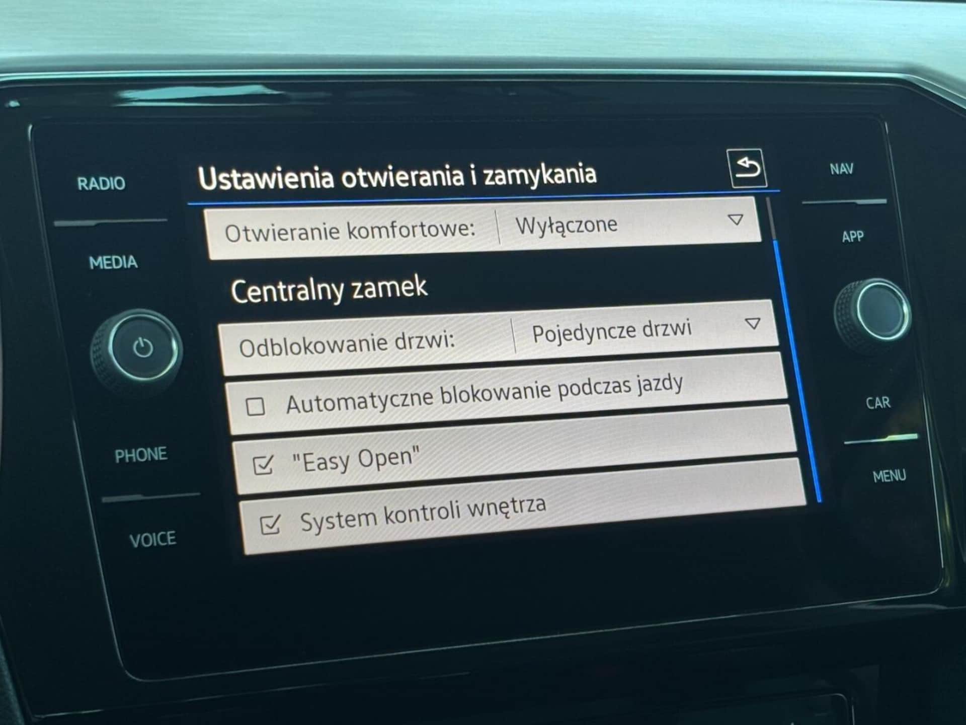 Volkswagen Passat Elegance