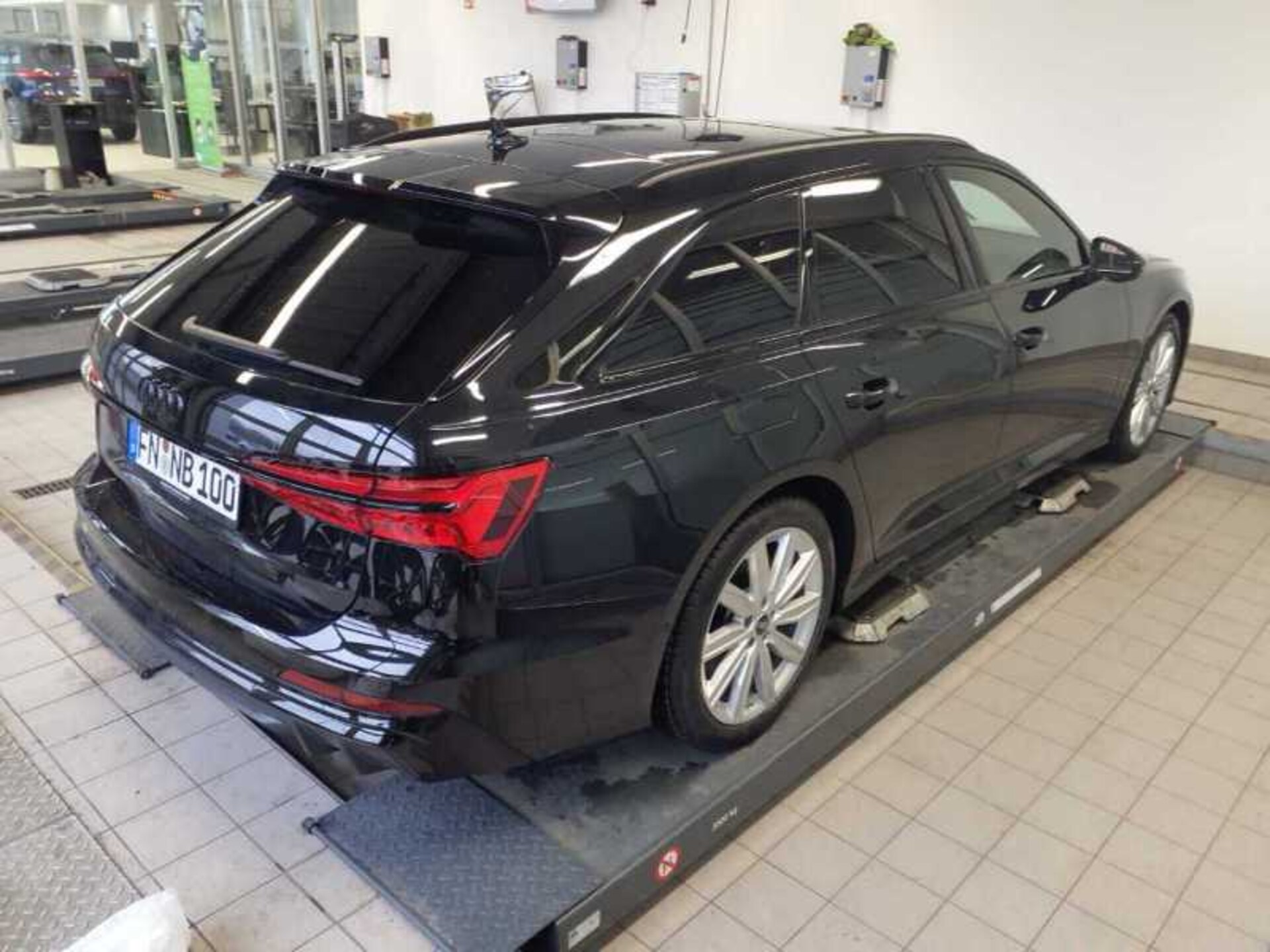 Audi S6 Avant
