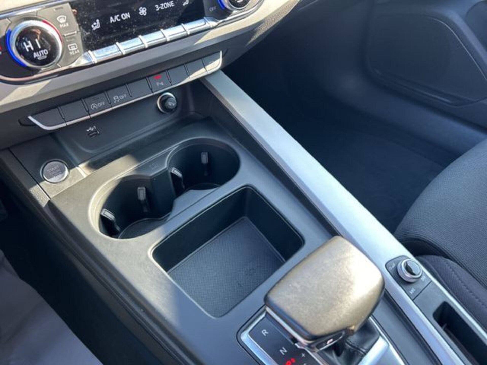Audi A4 Limousine