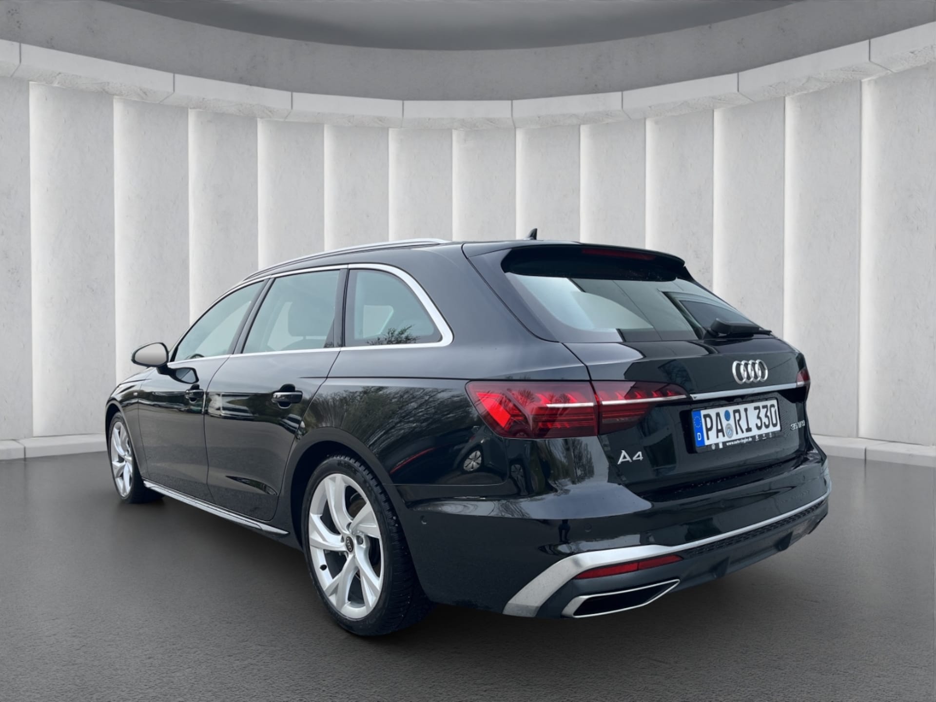 Audi A4 Avant S line