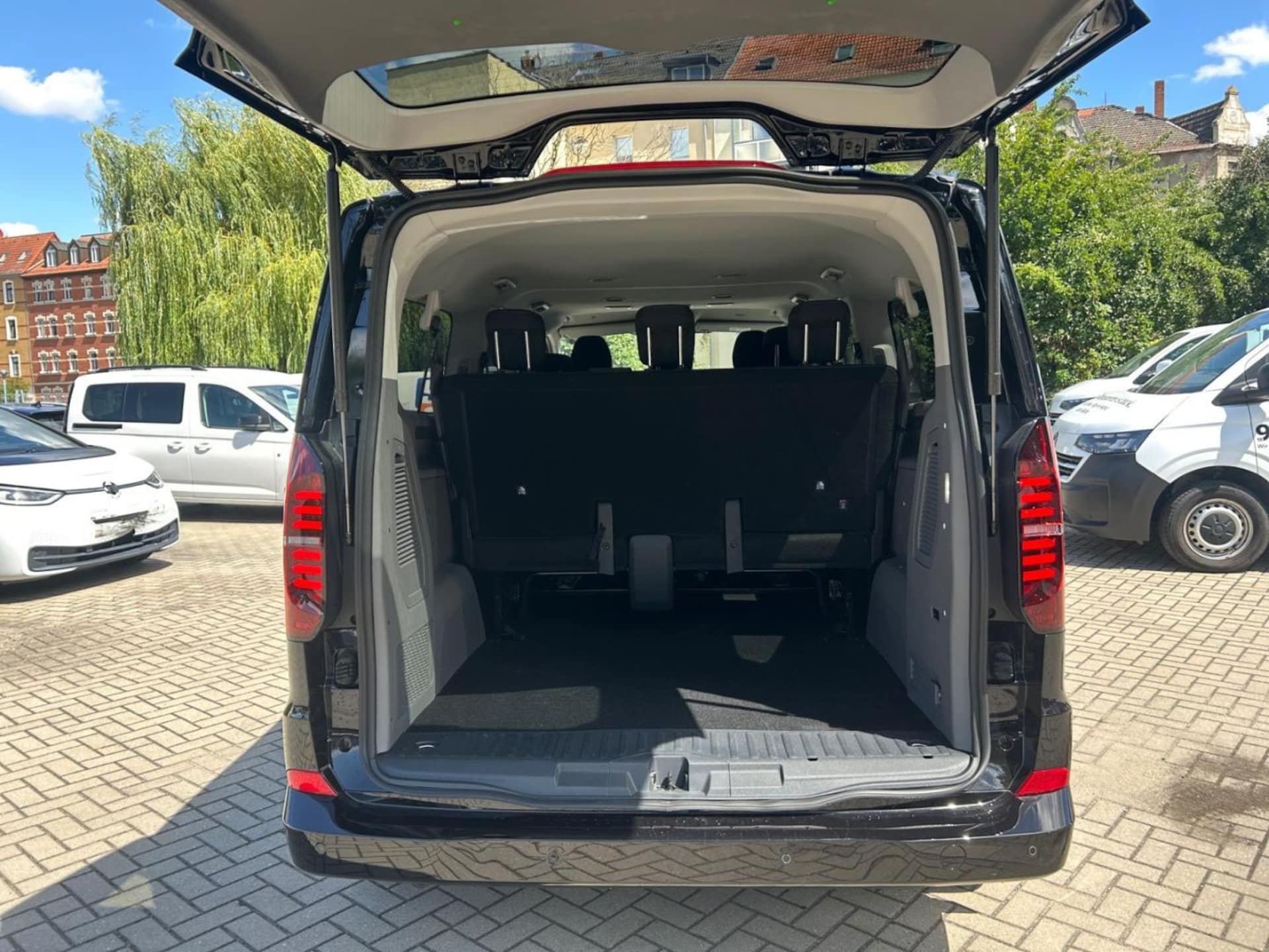 Volkswagen Caravelle langer Radstand Life